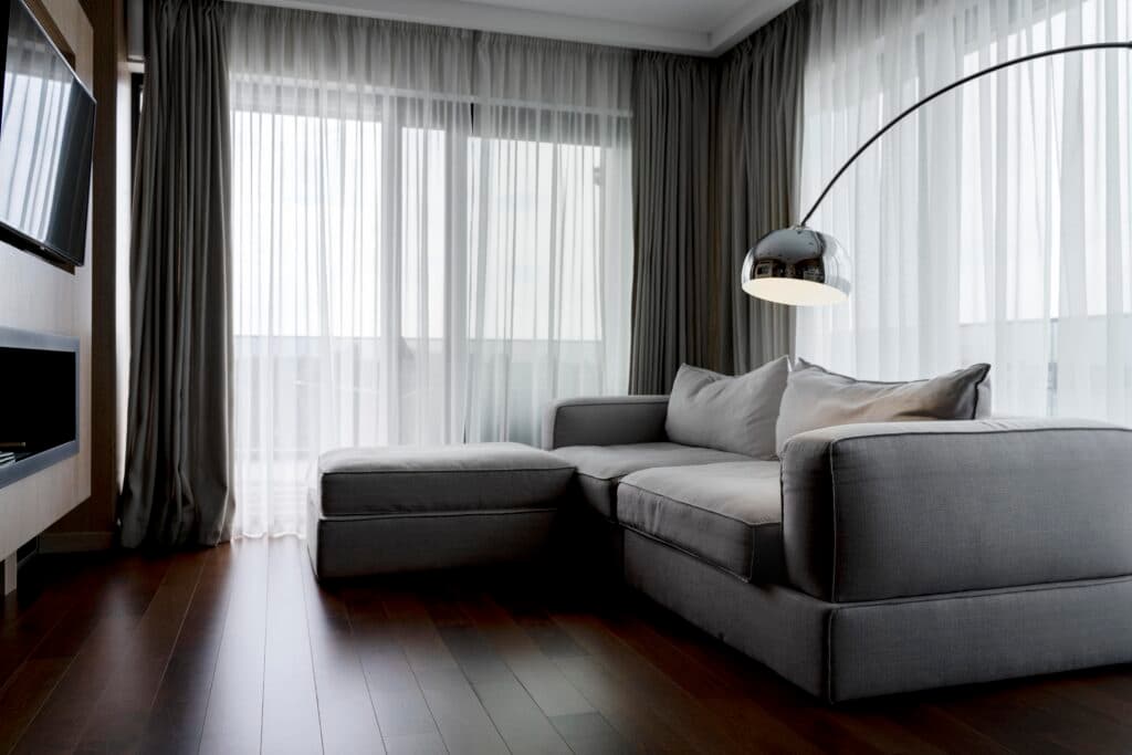 Cortina Corta Luz Uni: conforto, privacidade e elegância em cada ambiente